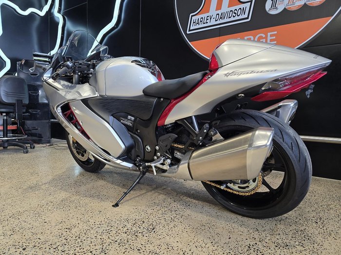 2022 Suzuki Hayabusa (GSX1300R) Hayabusa Silver