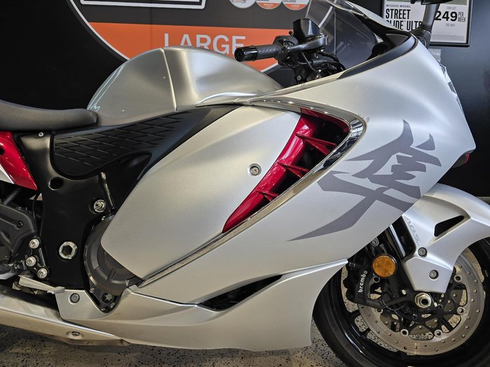 2022 Suzuki Hayabusa (GSX1300R) Hayabusa Silver