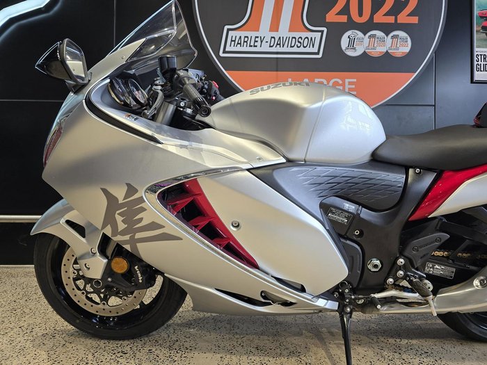 2022 Suzuki Hayabusa (GSX1300R) Hayabusa Silver