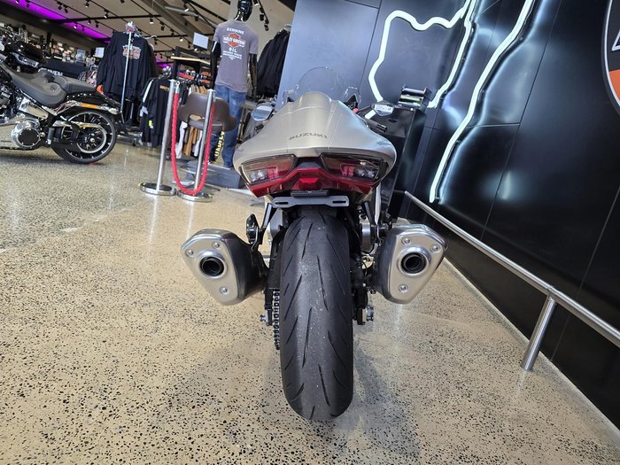 2022 Suzuki Hayabusa (GSX1300R) Hayabusa Silver