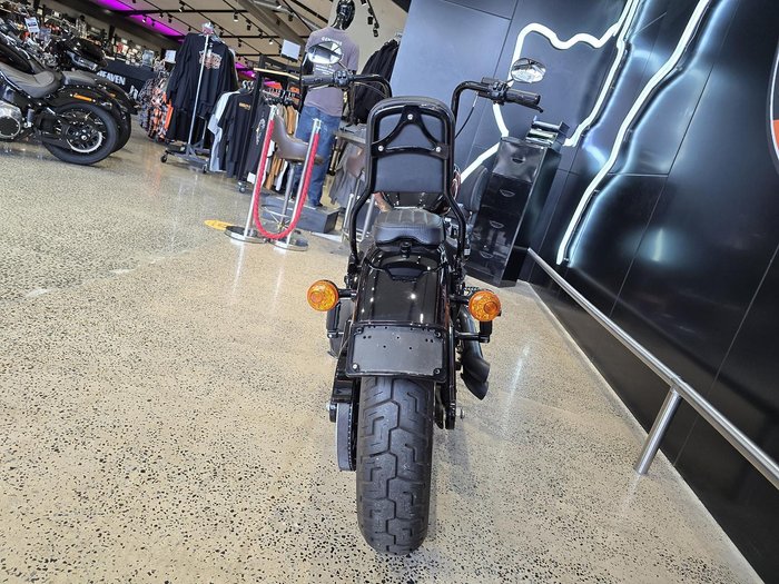 2022 Harley-Davidson Street Bob 114 (FXBBS) Softail Black