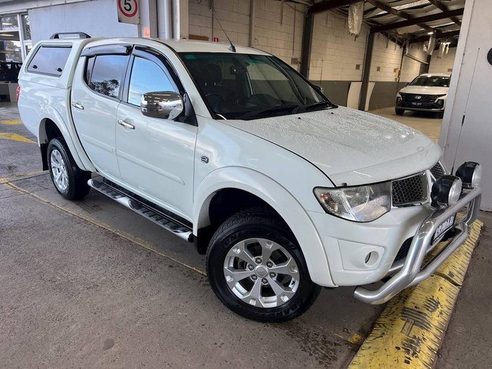 2014 Mitsubishi Triton GLX-R