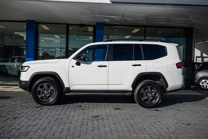 2022 Toyota Landcruiser GR Sport