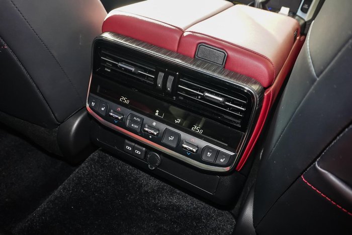 2022 Toyota Landcruiser GR Sport