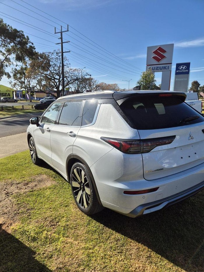 2025 Mitsubishi Outlander Exceed Tourer