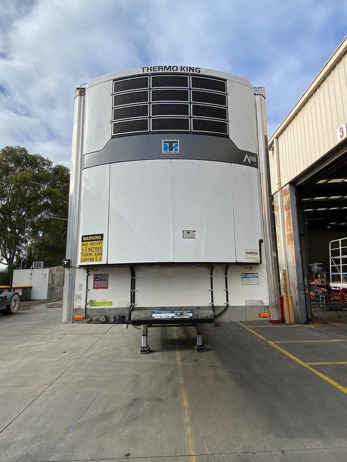 2016 Maxi Trans 24P Freezer Van White