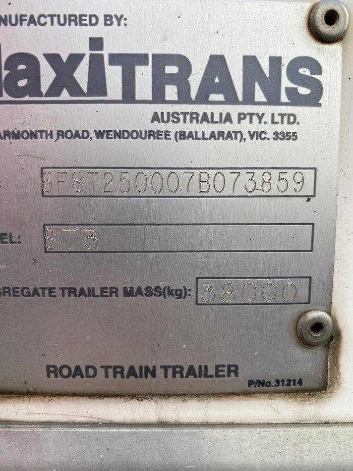 2016 Maxi Trans 24P Freezer Van White