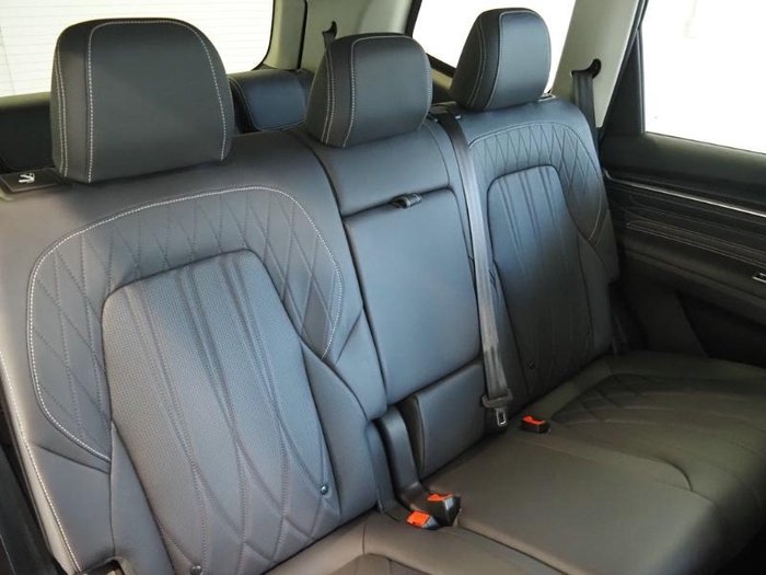 2025 LDV D90 Executive