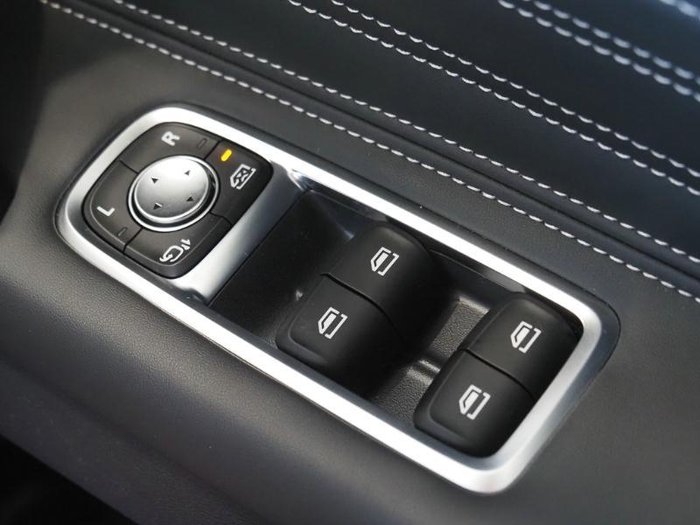 2025 LDV D90 Executive