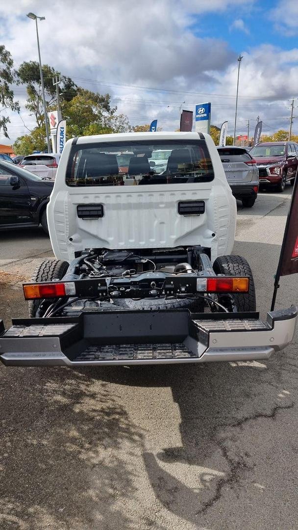 2025 Mitsubishi Triton GLX