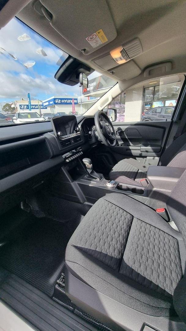 2025 Mitsubishi Triton GLX