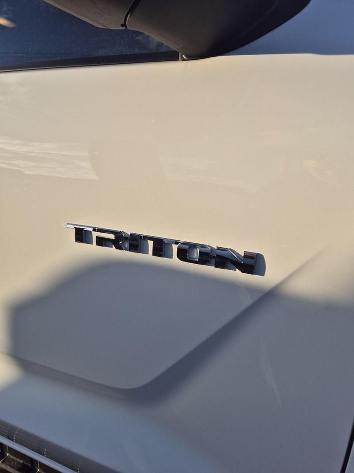 2025 Mitsubishi Triton GLS