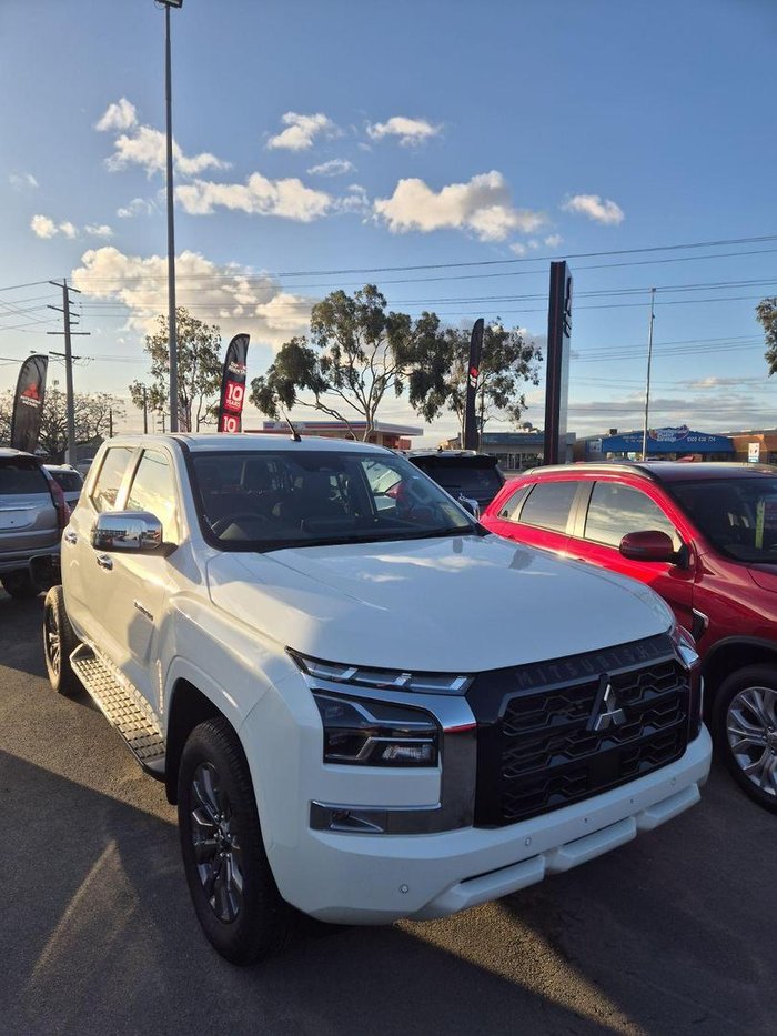 2025 Mitsubishi Triton GLS