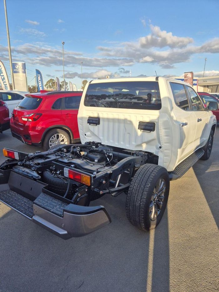 2025 Mitsubishi Triton GLS
