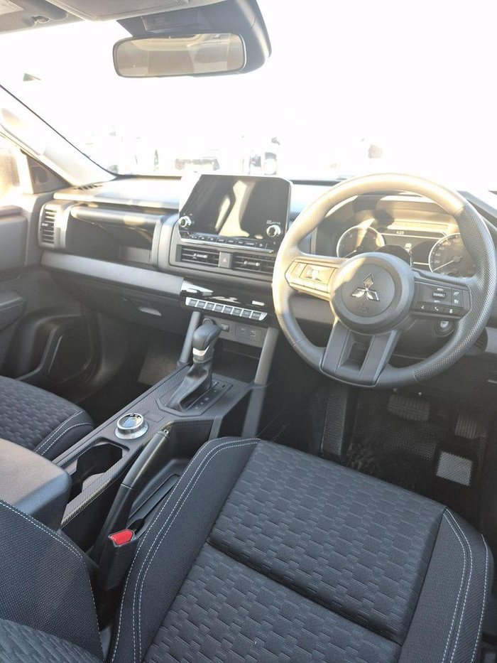 2024 Mitsubishi Triton GLX+