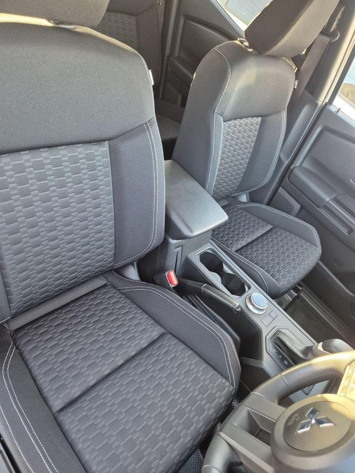 2024 Mitsubishi Triton GLX+