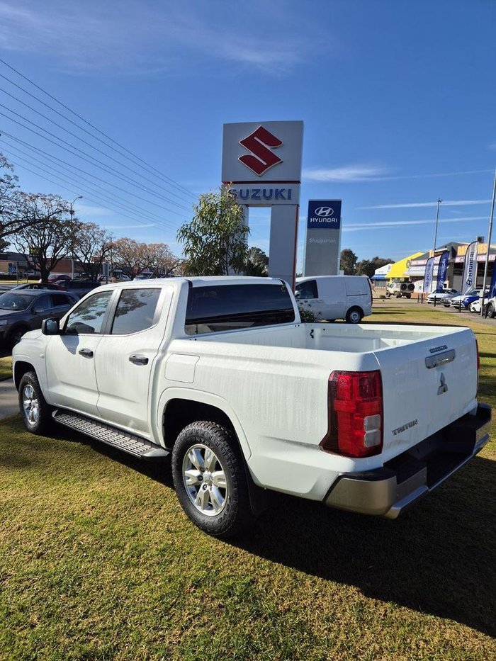 2024 Mitsubishi Triton GLX+