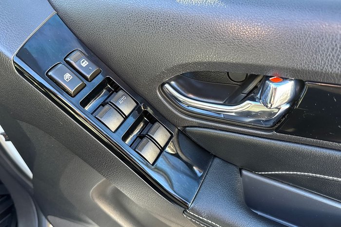 2021 Isuzu MU-X LS-T