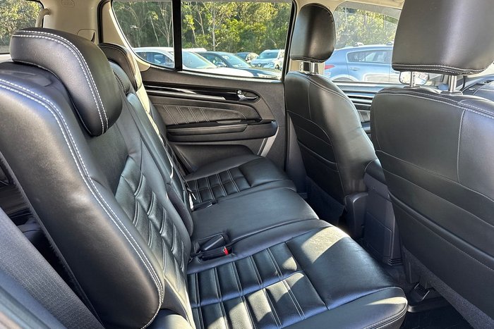 2021 Isuzu MU-X LS-T