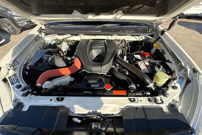 2021 Isuzu MU-X LS-T