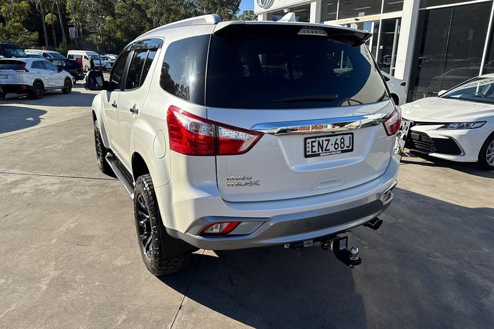 2021 Isuzu MU-X LS-T