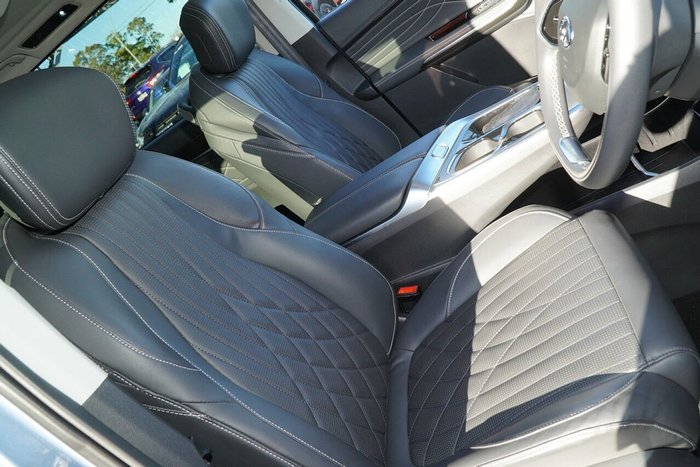 2023 LDV MIFA Executive