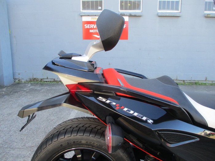 2015 BRP SPYDER RS-S SE5 WHITE