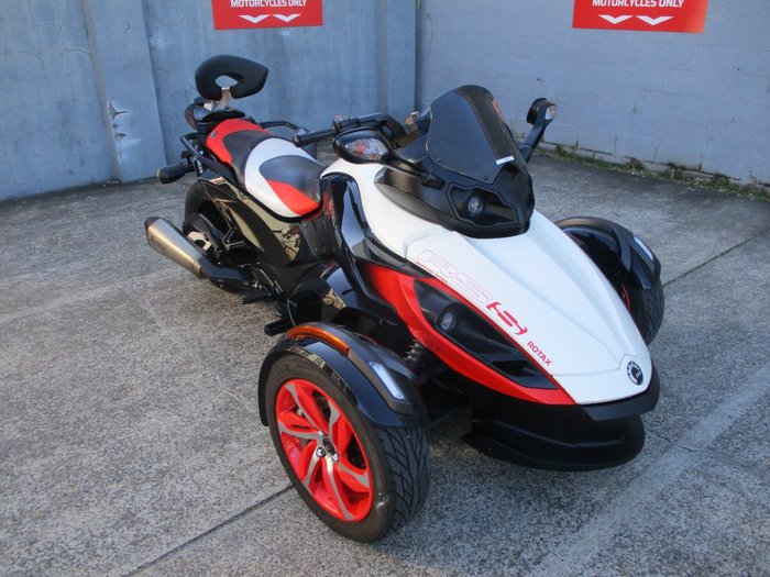 2015 BRP SPYDER RS-S SE5 WHITE
