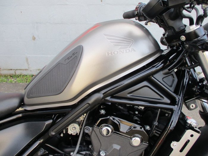 Honda 2017 HONDA 500CC CMX500 SILVER