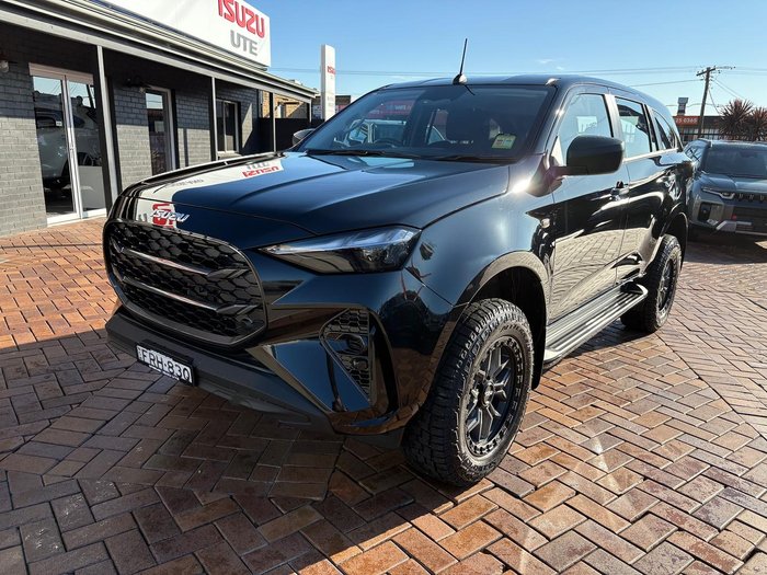 2025 Isuzu MU-X LS-M