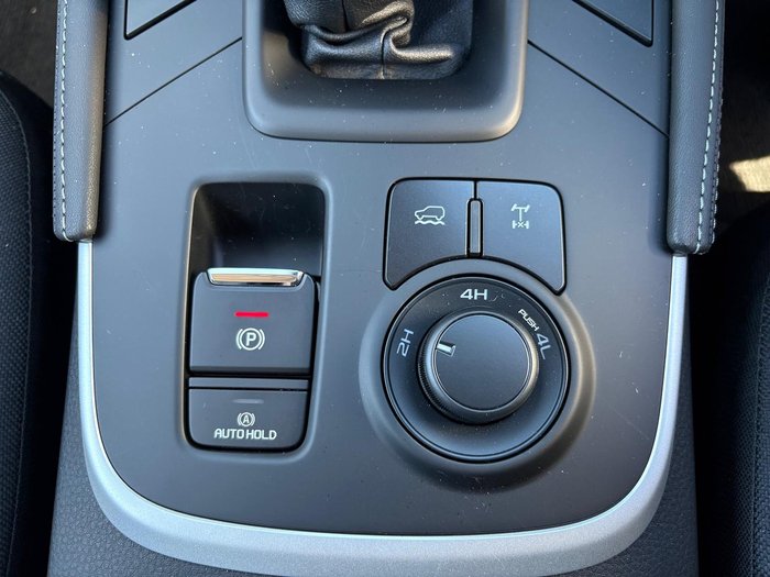 2025 Isuzu MU-X LS-M