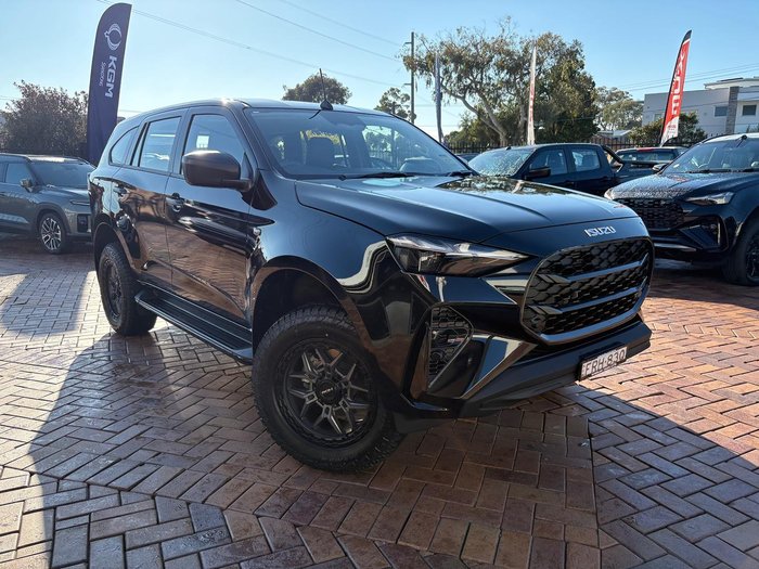 2025 Isuzu MU-X LS-M