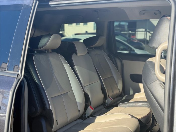 2019 KIA CARNIVAL SLi