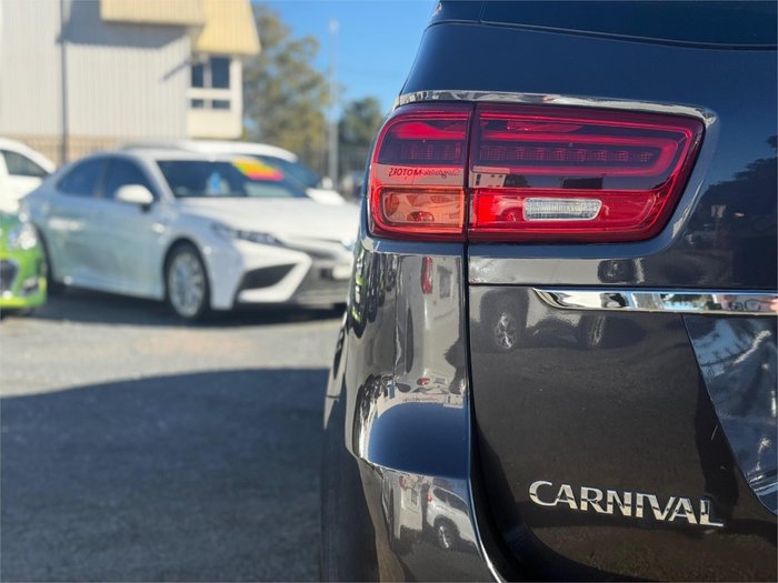 2019 KIA CARNIVAL SLi