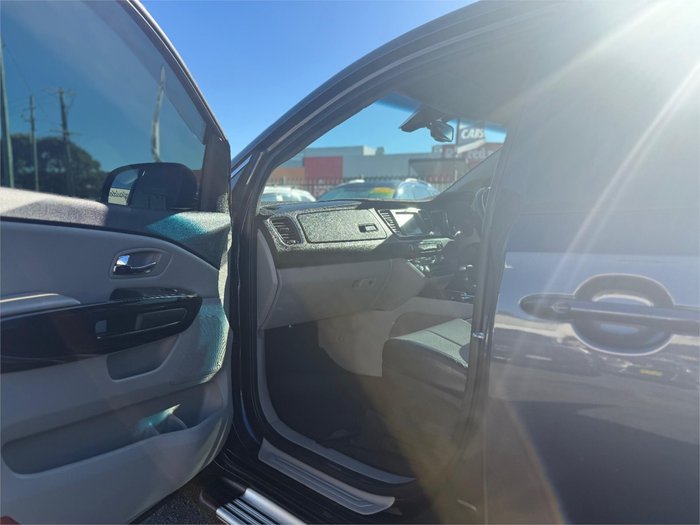 2019 KIA CARNIVAL SLi
