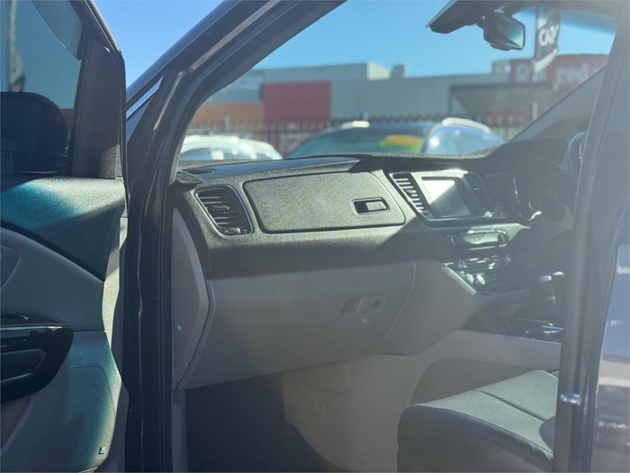 2019 KIA CARNIVAL SLi