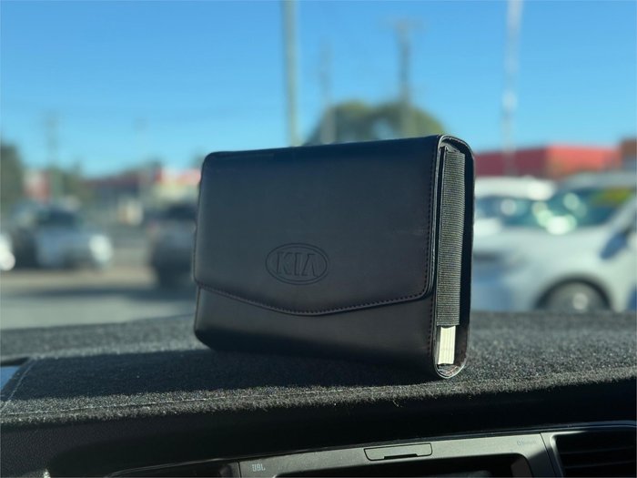 2019 KIA CARNIVAL SLi