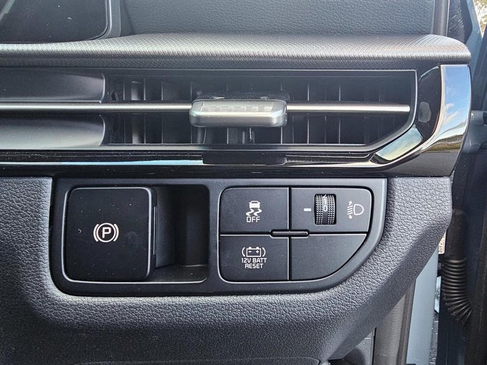 2025 Kia Sportage HEV SX