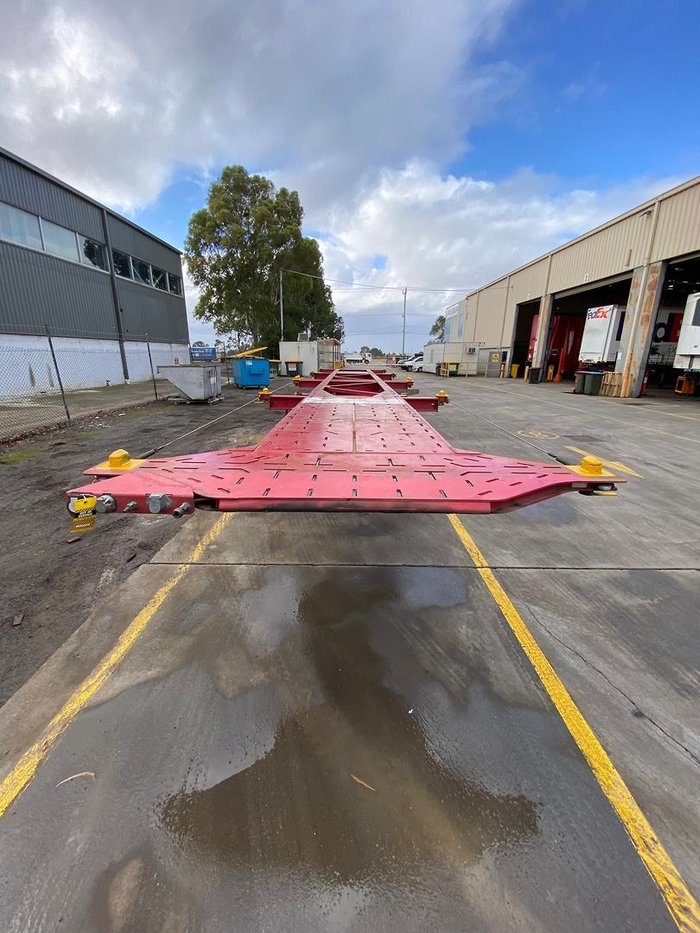 2014 Maxi Trans 40' R/T Skeletal Red