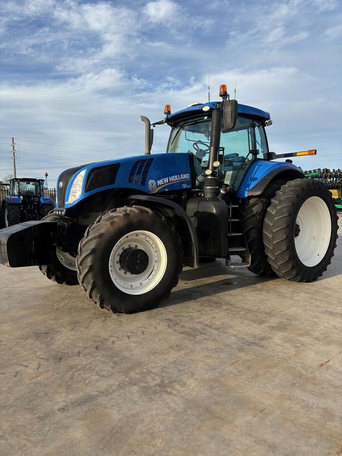 New Holland T8.380