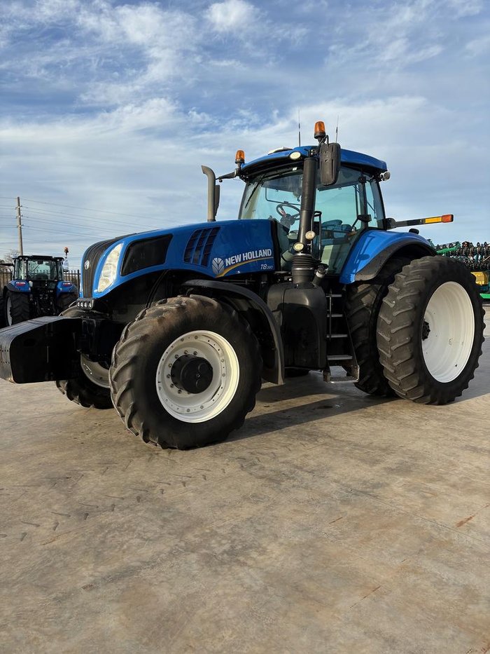 New Holland T8.380