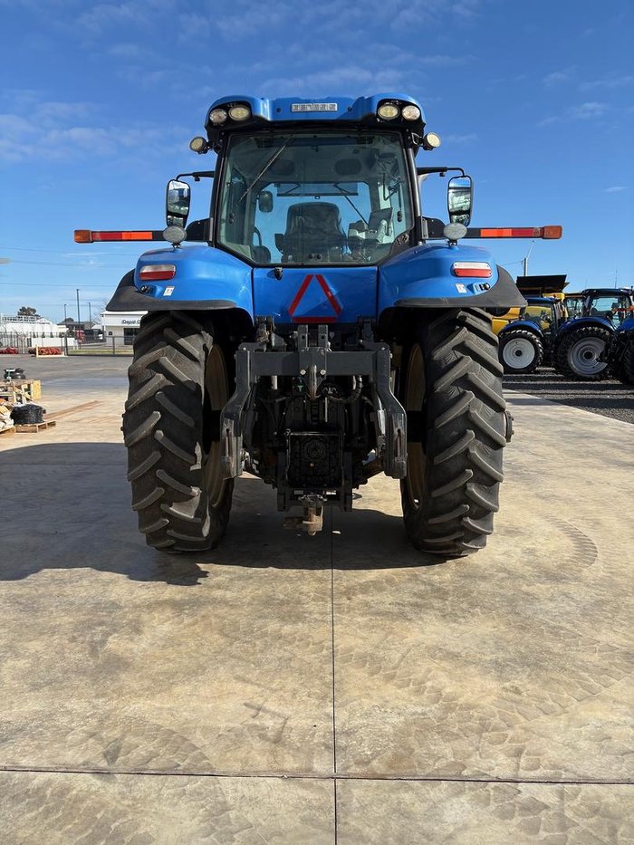 New Holland T8.380