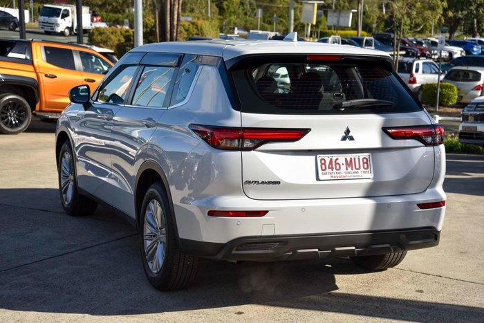 2024 Mitsubishi Outlander ES ZM MY24 White Diamond