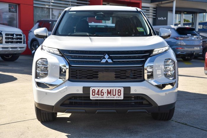 2024 Mitsubishi Outlander ES ZM MY24 White Diamond