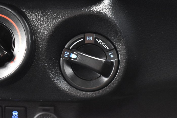 2021 Toyota Hilux SR