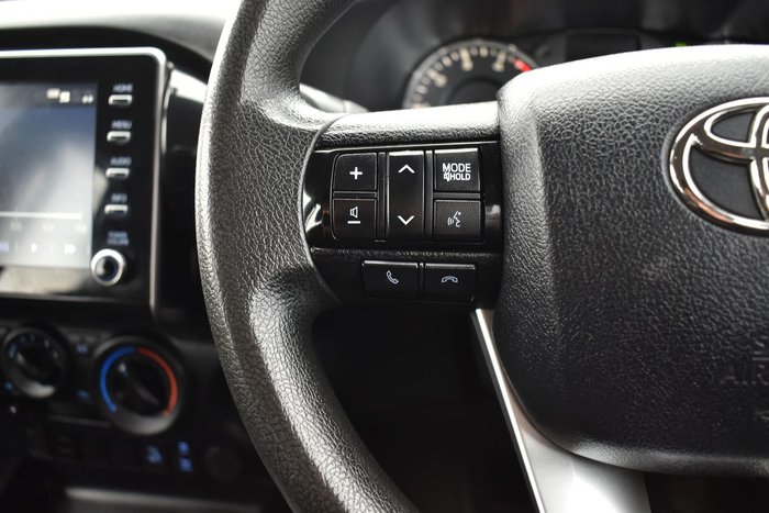 2021 Toyota Hilux SR