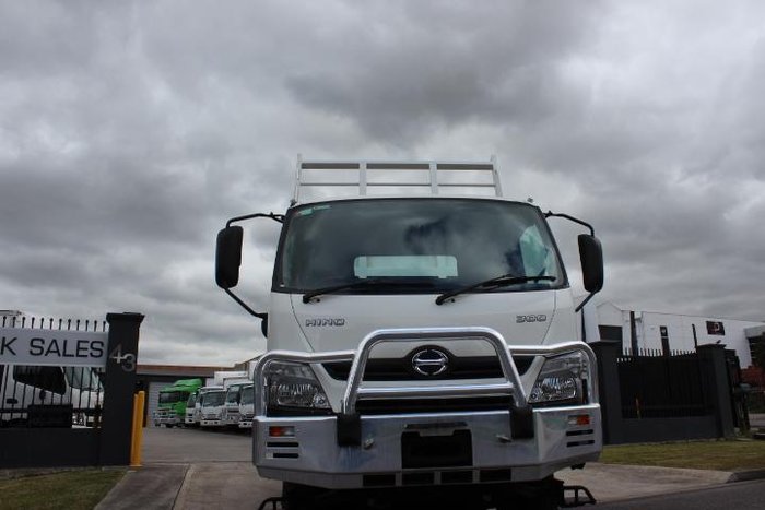2022 Hino 817 4X4 Tipper 4x4 WHITE