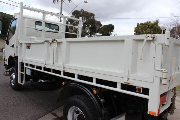 2022 Hino 817 4X4 Tipper 4x4 WHITE