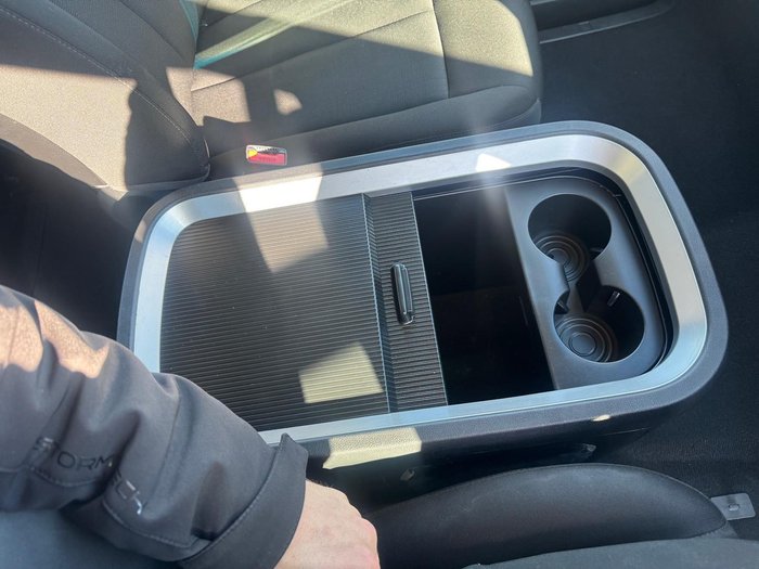2022 Hyundai STARIA 