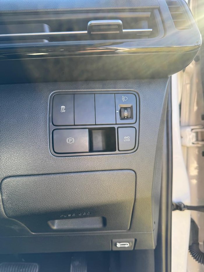 2022 Hyundai STARIA 